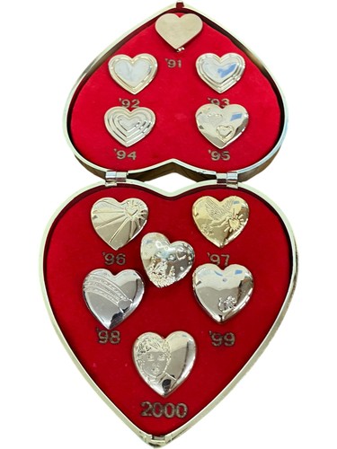 Gold heart pins collectible - gold,