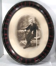 Large Ornate Antique Oval Frame & Photograph ? DAMAGED See Des
