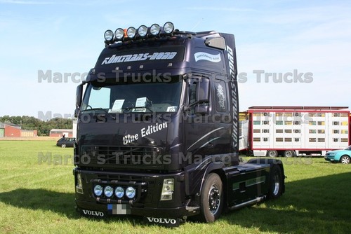 Truck photo volvo - truck,