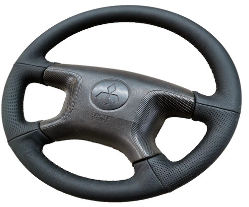 Mitsubishi pajero v60 - pajero,