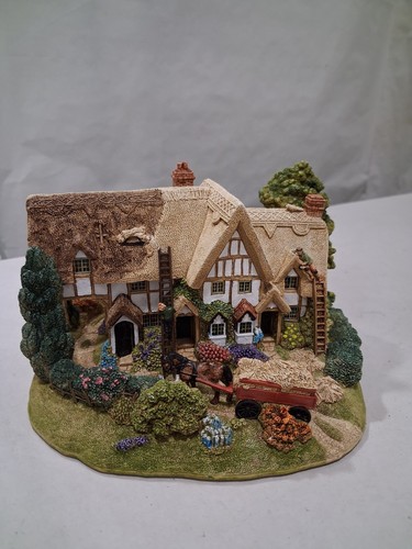Lilliput lane crowning - lilliput, 'crowning