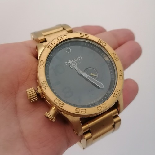 Nixon tide all gold with - 51-30,