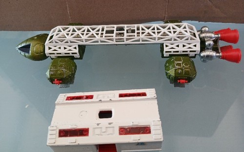 Vintage space 1999 - space, eagle