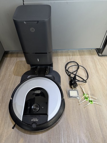 Irobot roomba robot vacuum - irobot,
