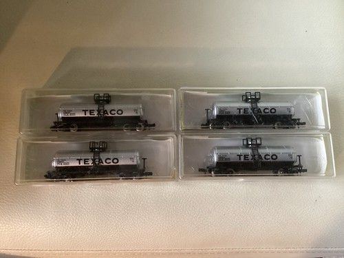 Four gauge model - four, power