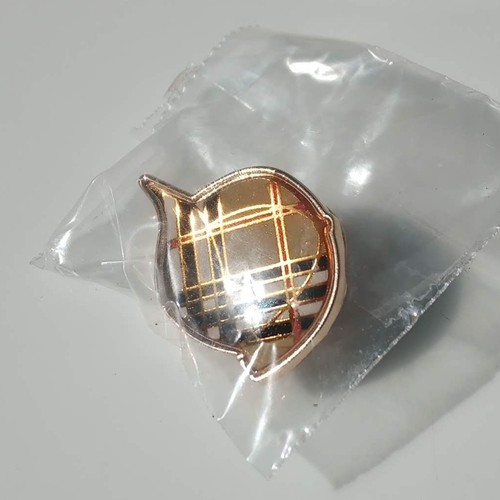 Burberry enamel pin badge cap - enamel,