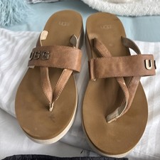 Ugg Flip Flops 