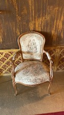 Vintage French Louis XV Style Armchair – Tapestry Upholstery – Carved Wood Frame