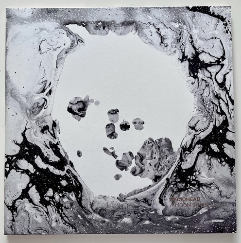 Radiohead moon shaped - shaped, pool