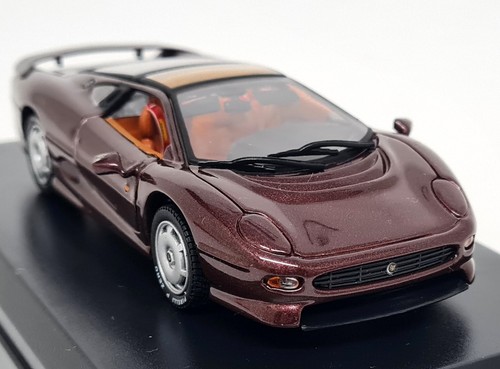 Detail jaguar xj 220 - -,