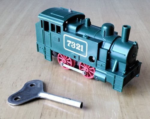 Tri ang hornby - tri-ang, clockwork