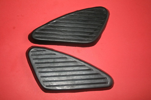 Bsa pair knee - knee, rubbers