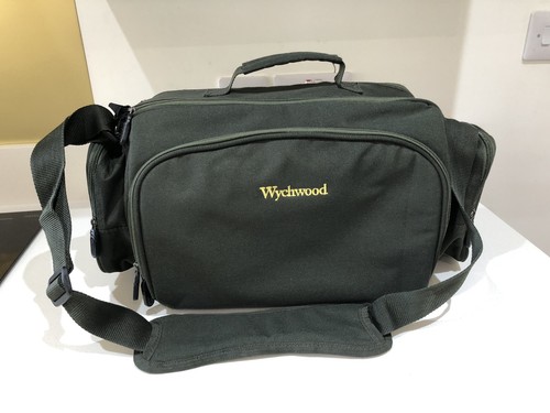 Wychwood fishing tackle padded - wychwood,