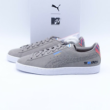 Size 9.5 Men's PUMA Classic