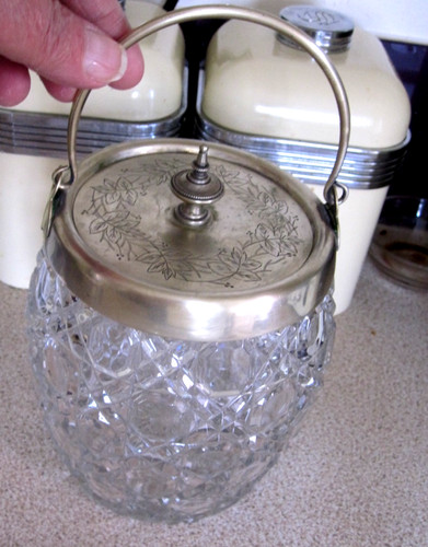 C1900 1936 pressed glass - pressed,