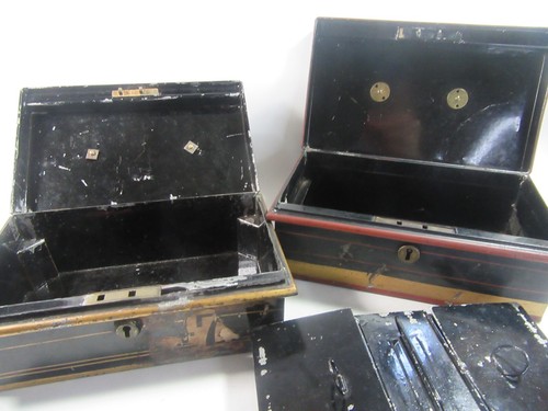 Two antique vintage tin cash - two,