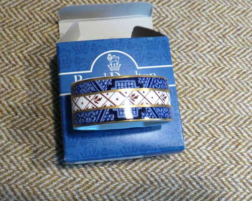 Single royal doulton booths - single,