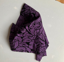 25x32cm purple black  floral