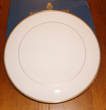 Royal Worcester China Cake/Cheese Plate. Viceroy Pattern/Gold Edge. Unused (DC)