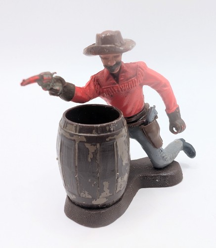 Britains swoppet cowboy behind - britains,