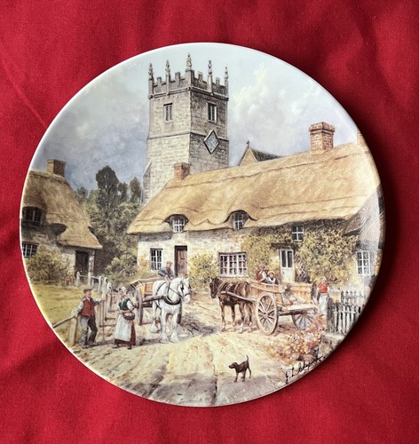 Danbury mint royal worcester - royal,