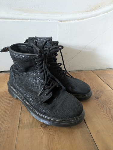 Martens black boots size uk - dr,