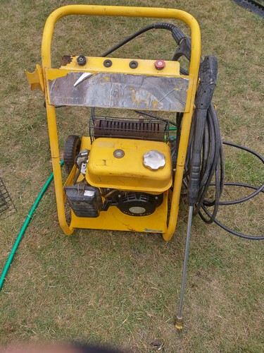 Petrol pressure washer - pressure,