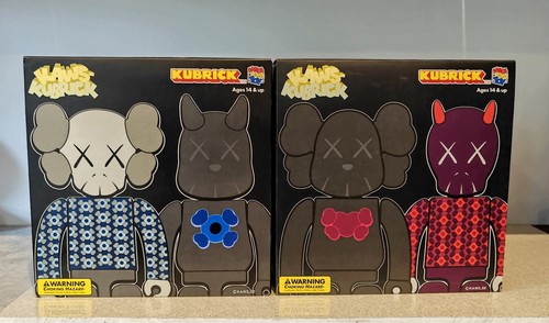 Kaws kubrick bus stop set - stop,