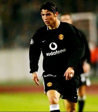 Manchester United 2005 Away