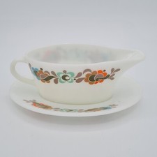 JAJ Pyrex Carnaby Gravy Sauce