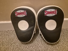 Sander Thai Boxing Mitts Black And White