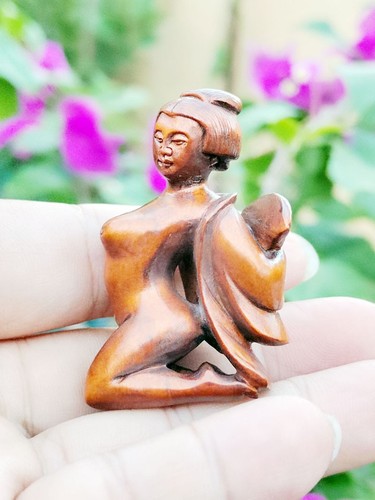 M8085 hand carved boxwood - m8085,
