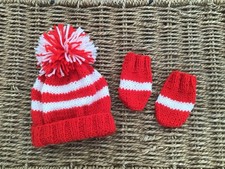 BRAND NEW HAND KNITTED RED AND WHITE STRIPED HAT & MITTS SUNDERLAND FC NEWBORN