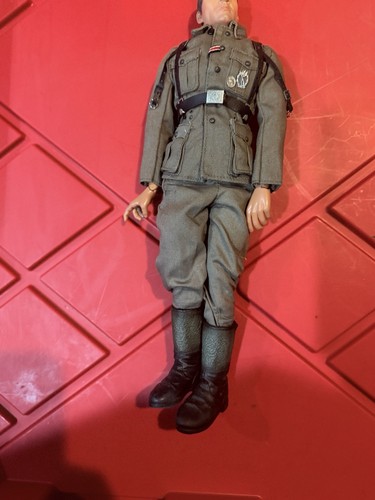 Dragon military adventure - 1:6,