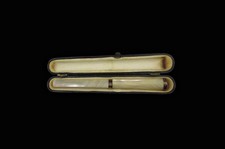 1918 9ct GOLD & MOTHER OF