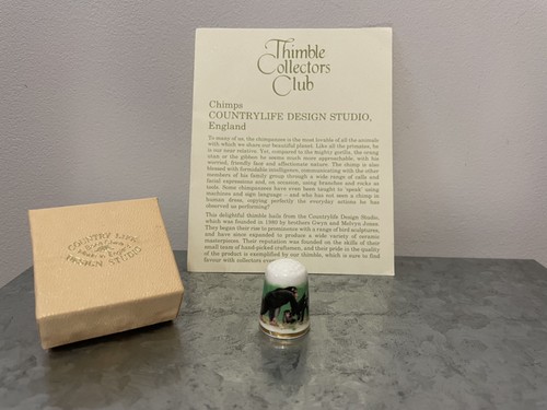 Thimble collectors club - collectors,