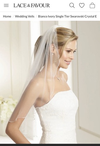 Bnwt lace and - lace, favour