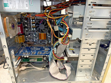 Athlon XP 1800+ 1Gb RAM 80GB