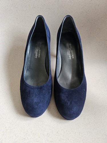 Russell bromley stuart - russell, &