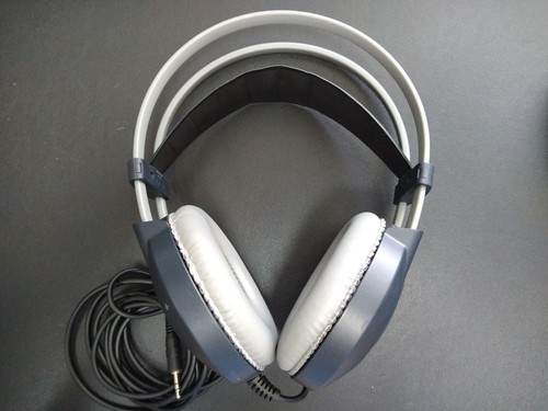 Akg k77 stereo headphones - stereo,