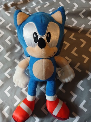 Sonic the hedgehog plush - sonic,