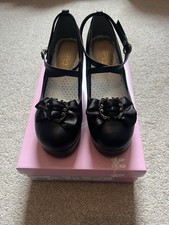 Queen Bee Shoes Gothic Lolita