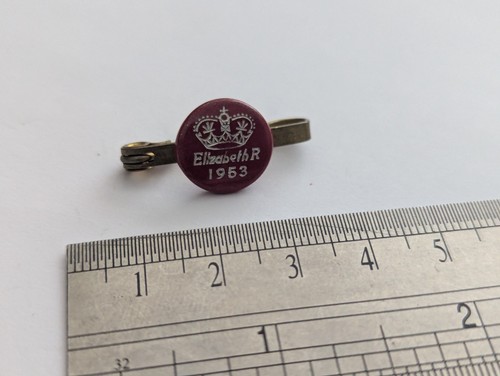 Elizabeth 1953 vintage pin - r,