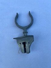 CAPTIVE GALVANISED ROWLOCK C/W