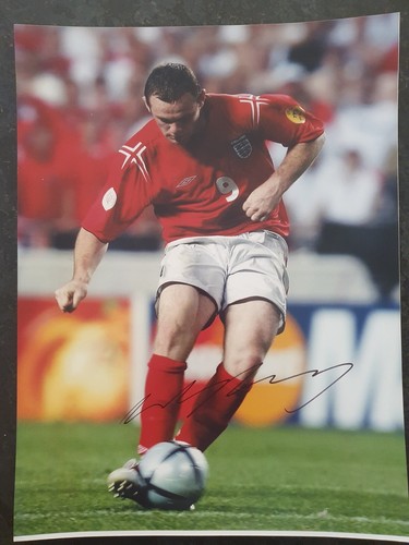 Wayne rooney signed 16x12 - signed,