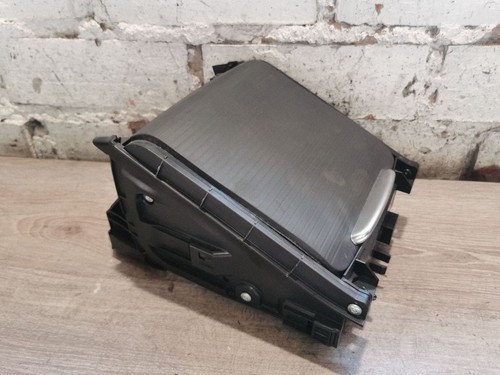 Volvo v70 2008 center cup - volvo,