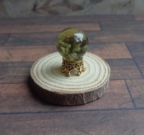 Dolls house miniature - 1:12,