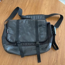 AIRWALK Messenger Bag Durable Practical Fits Laptop & other essentials. Black  
