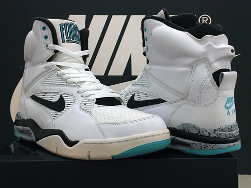 Vtg 2015 nike air - vtg,