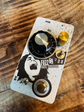 Hand made 60’s spec Fuzz Face guitar pedal, vintage NOS carbon comp resistors 🤘